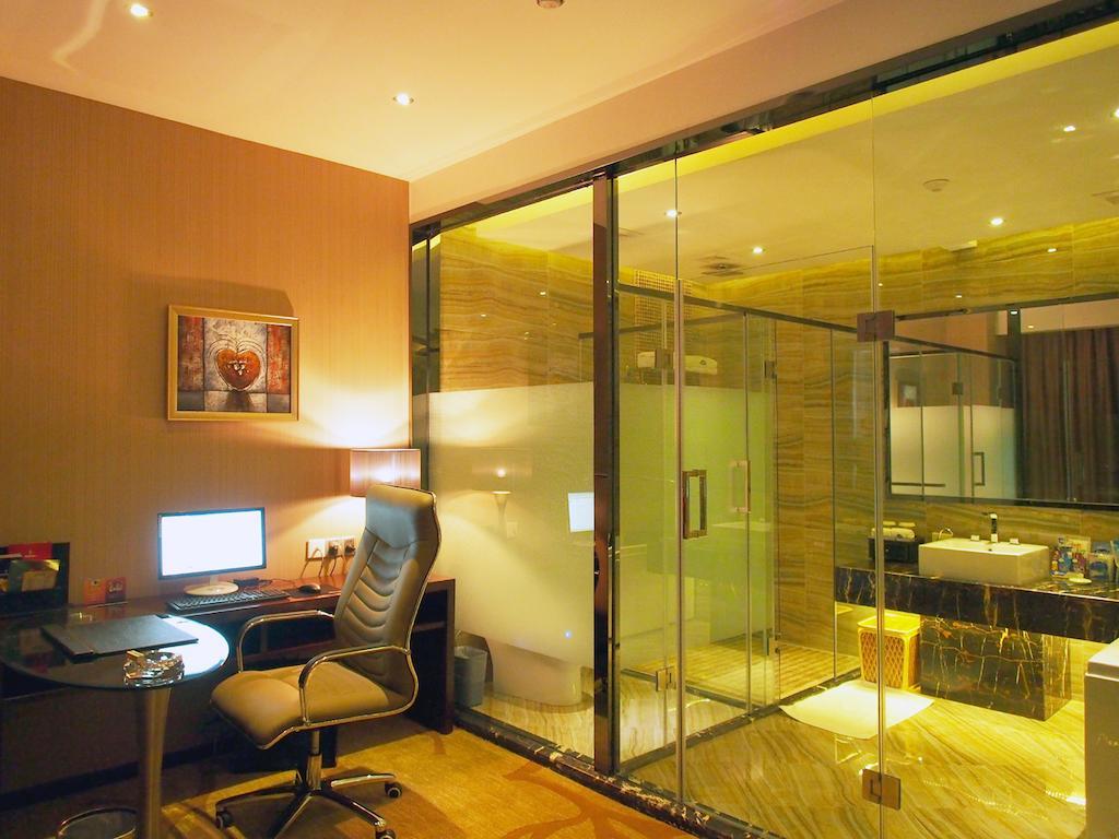 Chengdu Liwan International Hotel Room photo